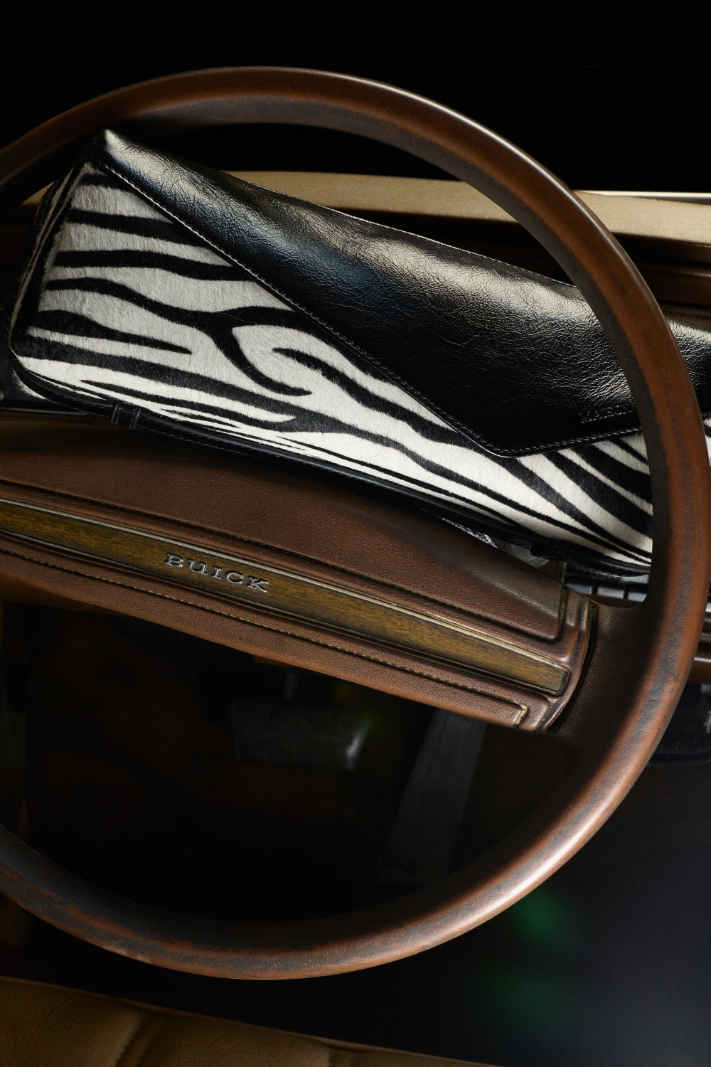 SADE BAGUETTE - ZEBRA